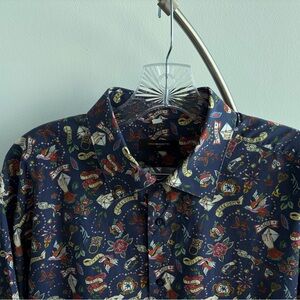 Vintage Men's Navy Graphic Button Down Shirt